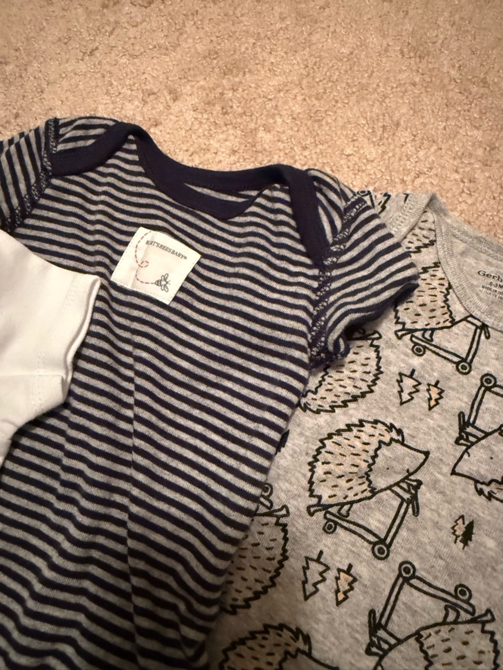 Infant Bodysuit Set - 0-3months - Picture 2 of 4